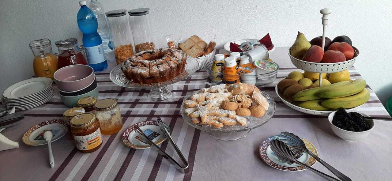 La Vecchia Dimora Acomodação com café da manhã Marrùbiu Exterior foto